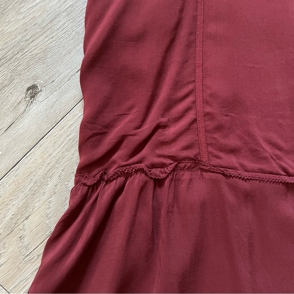 🔥SALE - any 4/$20. Gentle Fawn Red camisole with scoop neck and peplum - Picture 2 of 5